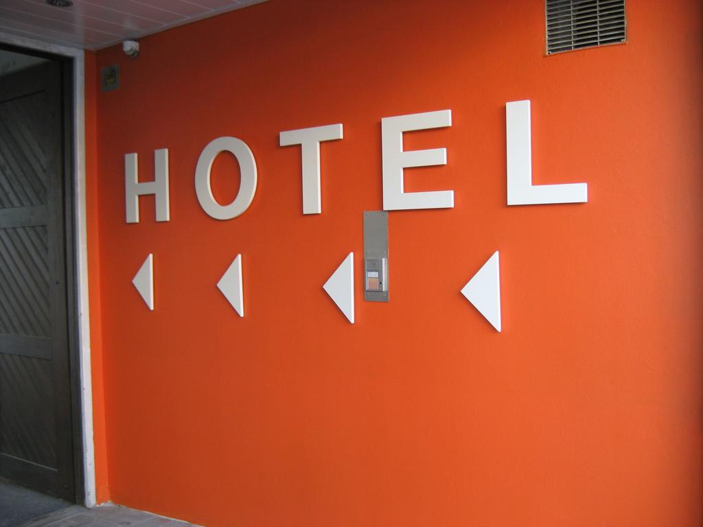 Stadthotel Guertler Amstetten Exteriör bild