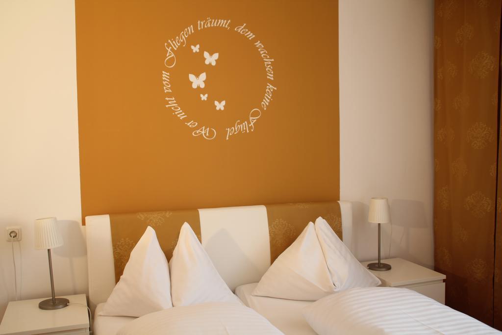 Stadthotel Guertler Amstetten Exteriör bild